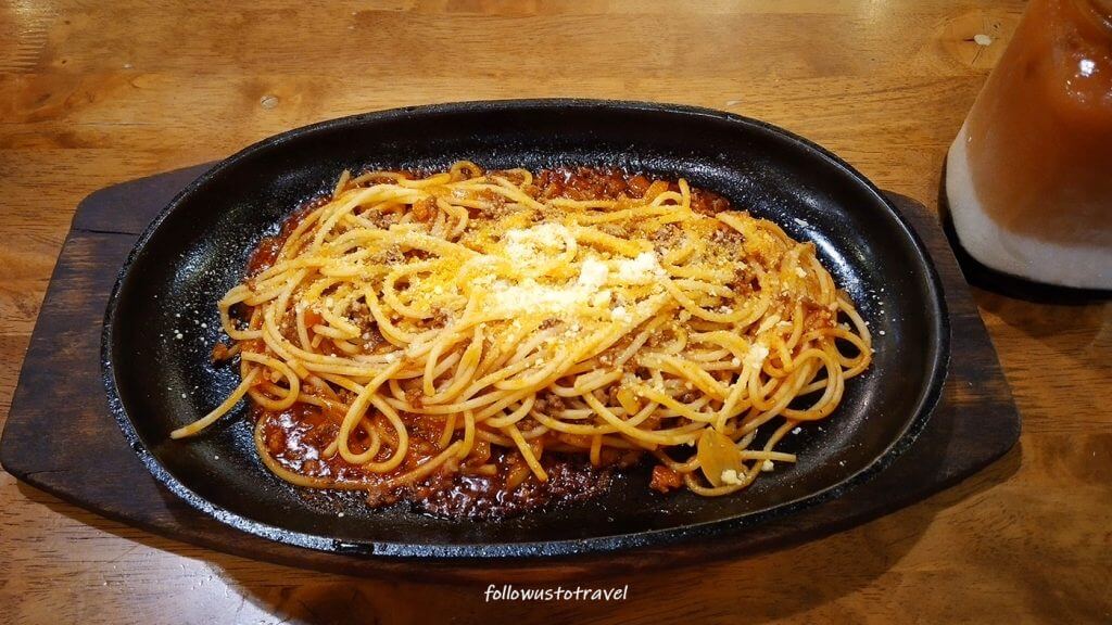 spaghetti in plaza 333
