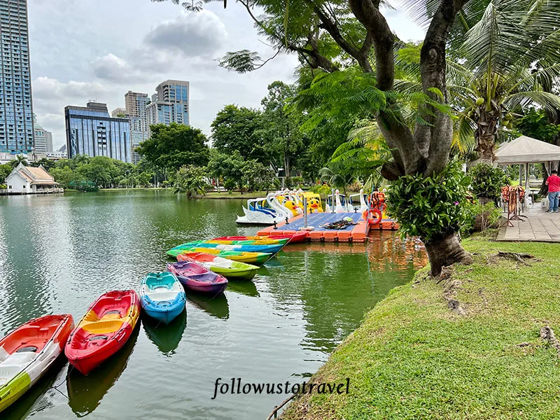 倫披尼公園踩天鵝船遊湖 Lumphini Park Bangkok